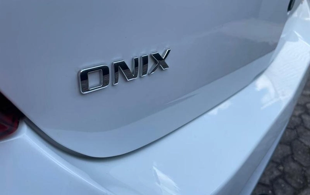 imagem-https://www.socarrao.com.br/sc-vehicle-images-prod/3883326/1789581098774-7911921_17_B_d7b6add954.jpeg