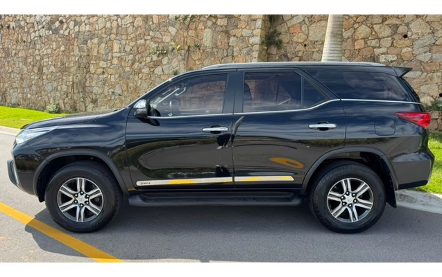 imagem-https://www.socarrao.com.br/sc-vehicle-images-prod/3883351/1789581142591-2_112824.jpg
