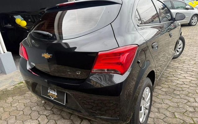 imagem-https://www.socarrao.com.br/sc-vehicle-images-prod/3883353/1789581802568-8124668_16_B_074e62c6b9.jpeg