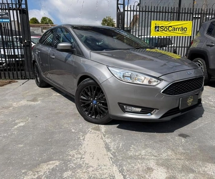 Ford Focus 2018 Cinza — foto 1 de 3