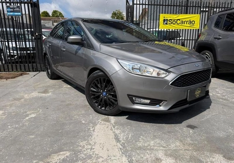Ford Focus 2018 Cinza — foto 1 de 3