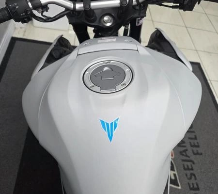 imagem-https://www.socarrao.com.br/sc-vehicle-images-prod/3883588/1789581514976-8478746_1_B_77dbce172e.jpeg