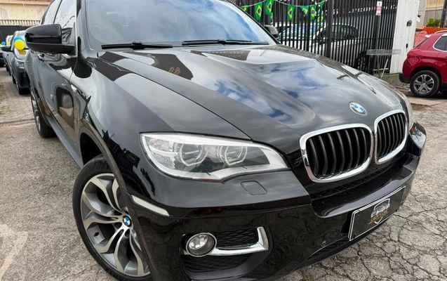imagem-https://www.socarrao.com.br/sc-vehicle-images-prod/3883628/1789581613984-8155106_18_B_30bc01dd62.jpeg