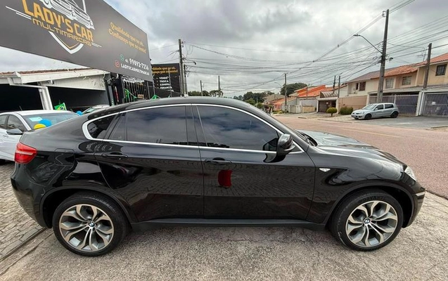 imagem-https://www.socarrao.com.br/sc-vehicle-images-prod/3883628/1789581613989-8155106_17_B_f13593957e.jpeg