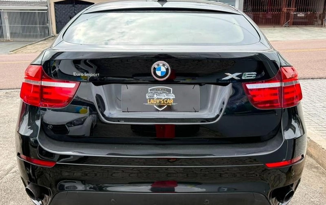 imagem-https://www.socarrao.com.br/sc-vehicle-images-prod/3883628/1789581613991-8155106_3_B_2c992870a7.jpeg