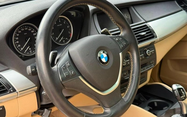 imagem-https://www.socarrao.com.br/sc-vehicle-images-prod/3883628/1789581613992-8155106_1_B_f38af28a48.jpeg