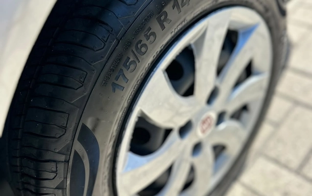 imagem-https://www.socarrao.com.br/sc-vehicle-images-prod/3883632/1789581626119-gb-e9af839.jpeg