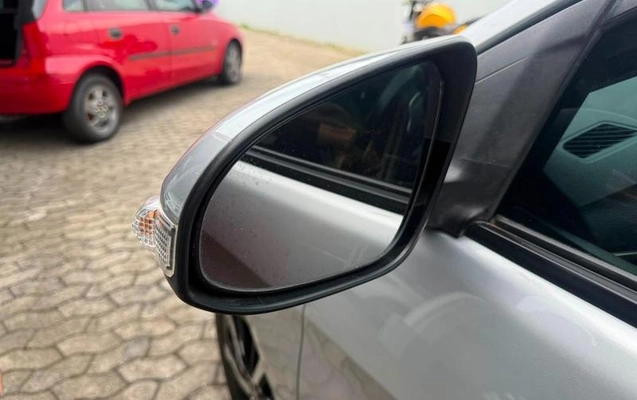 imagem-https://www.socarrao.com.br/sc-vehicle-images-prod/3883640/1789589049473-8399721_6_B_26d461deee.jpeg