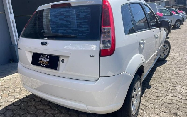 imagem-https://www.socarrao.com.br/sc-vehicle-images-prod/3883665/1789581720873-7867645_10_B_6b456f6343.jpeg
