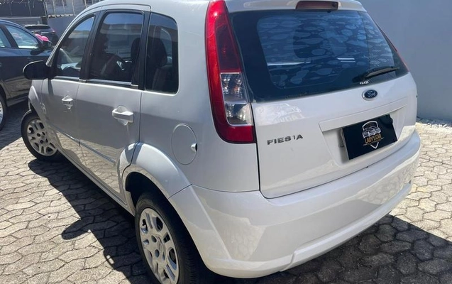 imagem-https://www.socarrao.com.br/sc-vehicle-images-prod/3883665/1789581720873-7867645_12_B_9ed3f0f676.jpeg