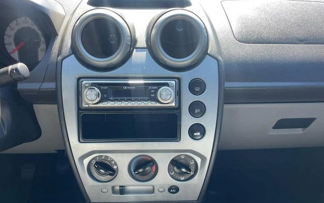 imagem-https://www.socarrao.com.br/sc-vehicle-images-prod/3883665/1789581720876-7867645_1_B_9a02409131.jpeg