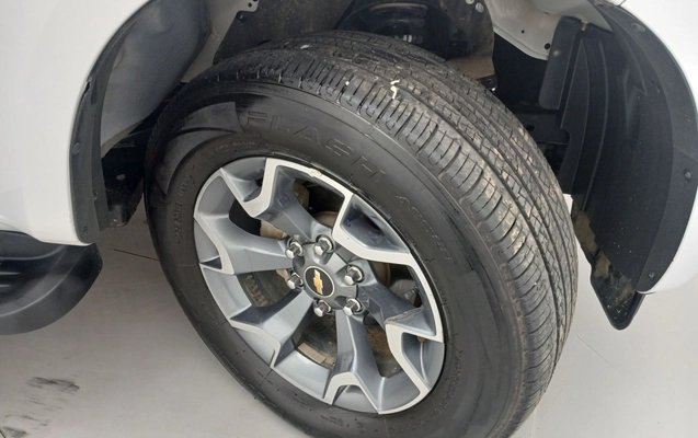 imagem-https://www.socarrao.com.br/sc-vehicle-images-prod/3883738/1789581835399-14.jpg