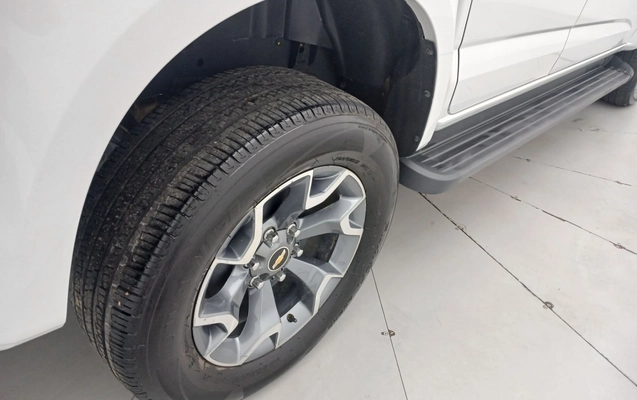 imagem-https://www.socarrao.com.br/sc-vehicle-images-prod/3883738/1789581835402-15.jpg