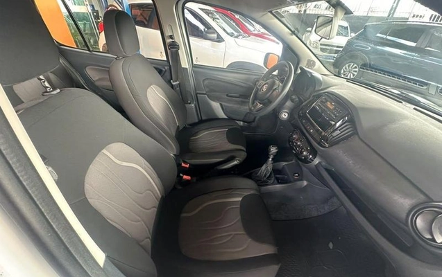 imagem-https://www.socarrao.com.br/sc-vehicle-images-prod/3883890/1789582268480-8063169_3_B_51d5caa030.jpeg