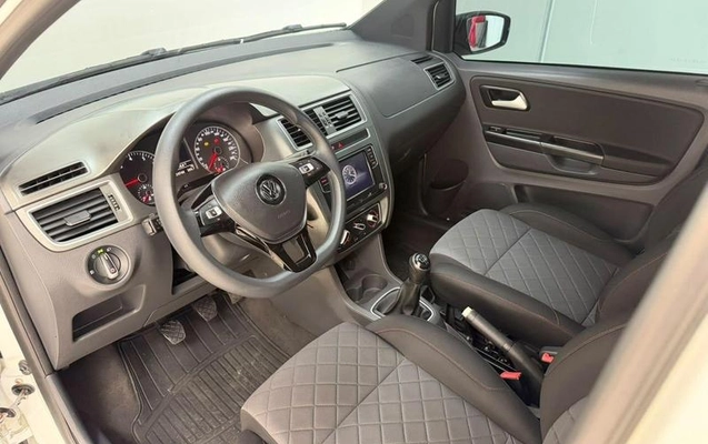 imagem-https://www.socarrao.com.br/sc-vehicle-images-prod/3884096/1789582605565-8459537_6_B_7ebb280cad.jpeg