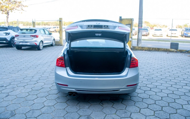 imagem-https://www.socarrao.com.br/sc-vehicle-images-prod/3884131/1789582876649-ec6d293307a24590843b168c97b1a504_1789581784075.jpg