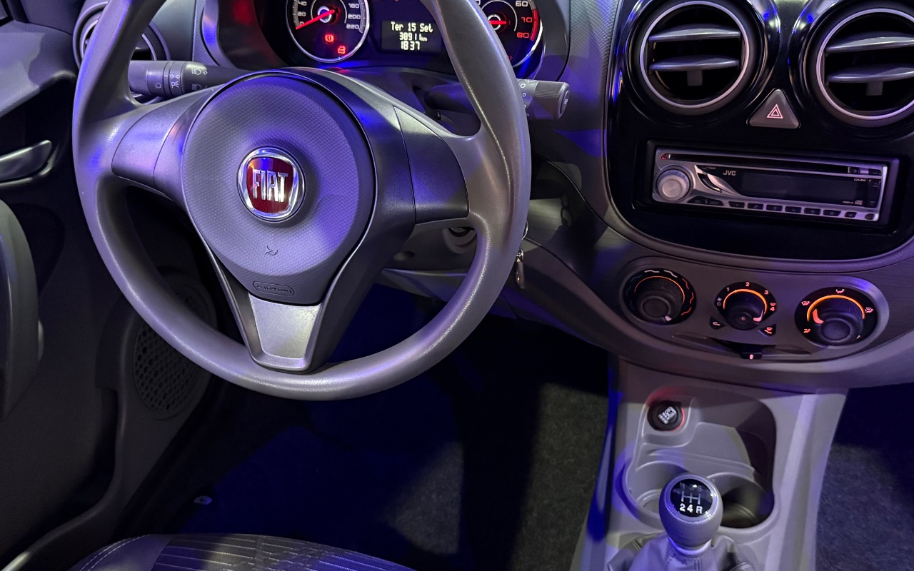 imagem-https://www.socarrao.com.br/sc-vehicle-images-prod/3884173/1789582997311-SU1HXzAzMjcuanBlZw.jpeg