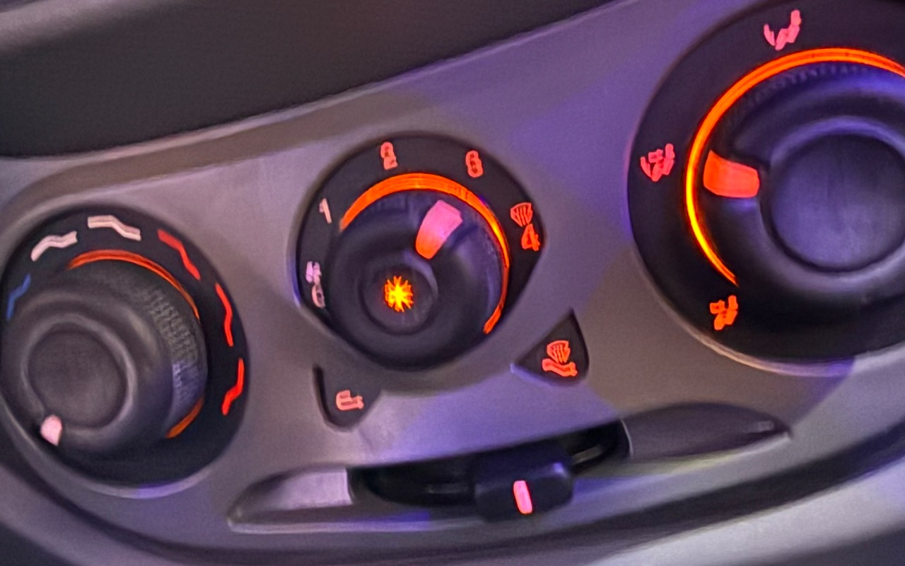 imagem-https://www.socarrao.com.br/sc-vehicle-images-prod/3884173/1789582997571-SU1HXzAzMzAuanBlZw.jpeg