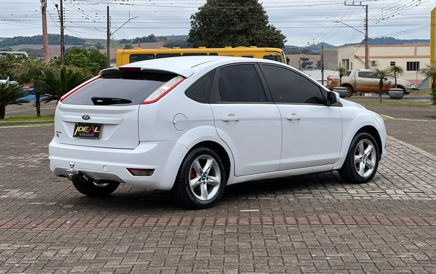 imagem-https://www.socarrao.com.br/sc-vehicle-images-prod/3884213/1789583031756-a74c6e57664d4efe91db204f268250e0_1789582869393.jpg
