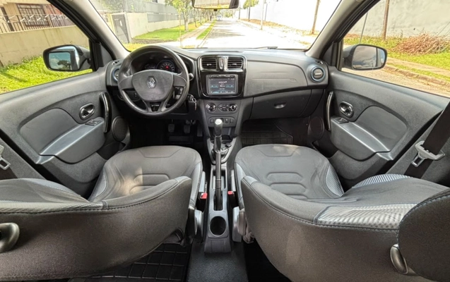 imagem-https://www.socarrao.com.br/sc-vehicle-images-prod/3884493/1789583584744-V2hhdHNBcHAgSW1hZ2UgMjAyNi0wOS0xNiBhdCAxMi4wMC4yMyAoMSkuanBlZw.jpeg