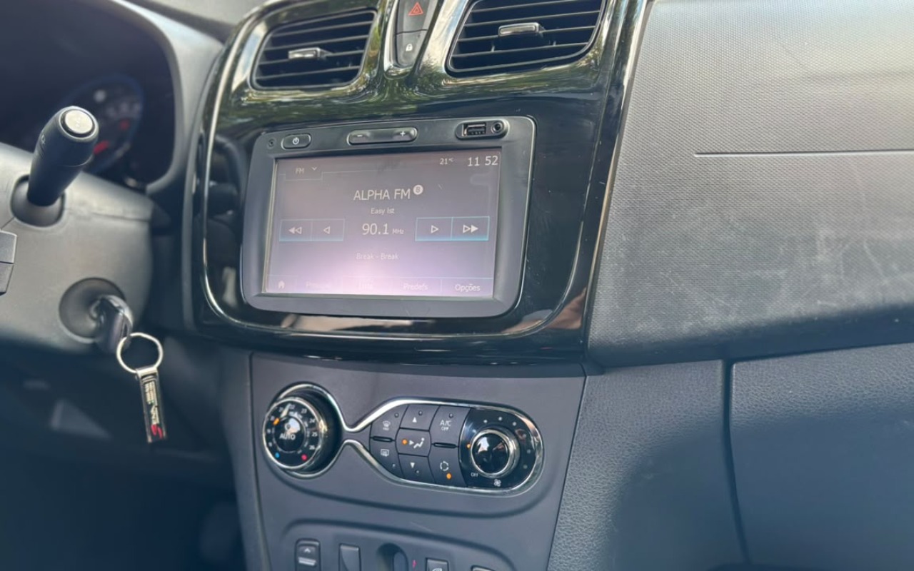 imagem-https://www.socarrao.com.br/sc-vehicle-images-prod/3884493/1789583585526-V2hhdHNBcHAgSW1hZ2UgMjAyNi0wOS0xNiBhdCAxMi4wMC4yNy5qcGVn.jpeg