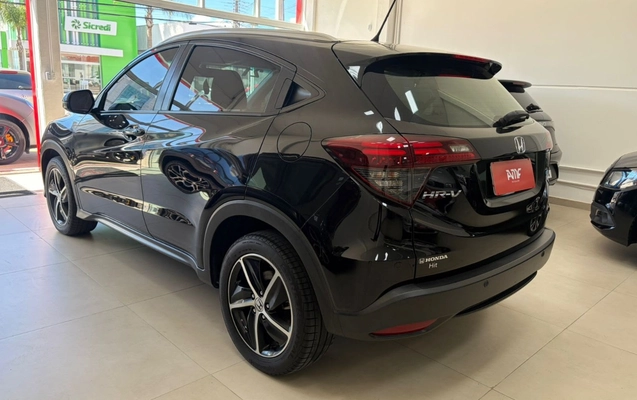 imagem-https://www.socarrao.com.br/sc-vehicle-images-prod/3884507/1789583669236-ZjguanBlZw.jpeg