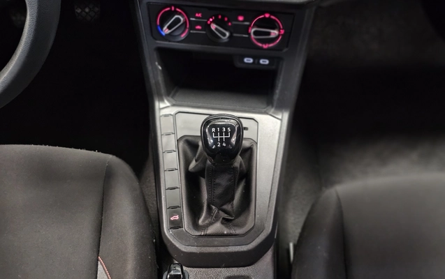 imagem-https://www.socarrao.com.br/sc-vehicle-images-prod/3884516/1789583812116-1_033418.jpg
