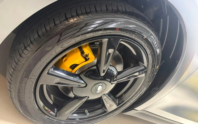 imagem-https://www.socarrao.com.br/sc-vehicle-images-prod/3884600/1789584000694-ZjE4LmpwZWc.jpeg