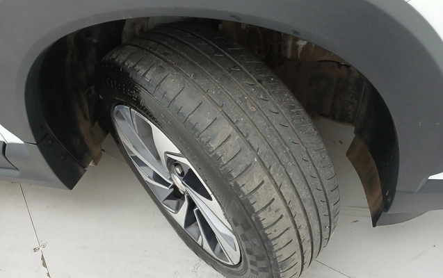 imagem-https://www.socarrao.com.br/sc-vehicle-images-prod/3884838/1789584342851-14.jpg