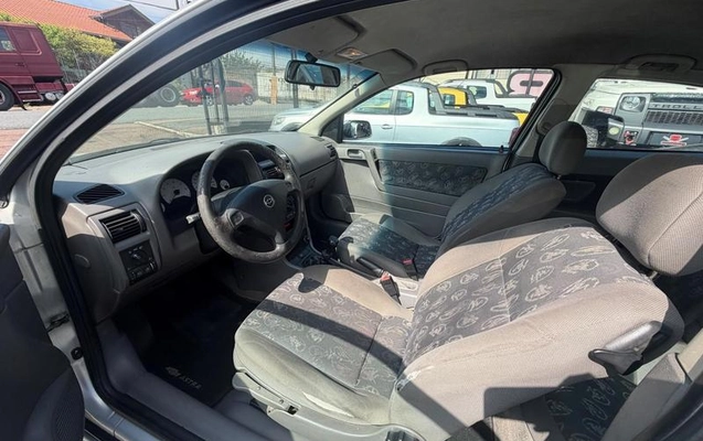 imagem-https://www.socarrao.com.br/sc-vehicle-images-prod/3884914/1789585964227-8470777_9_B_e8c684b688.jpeg