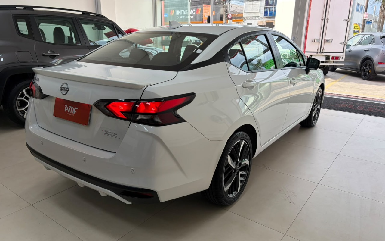 imagem-https://www.socarrao.com.br/sc-vehicle-images-prod/3884916/1789584557159-aG0uanBlZw.jpeg