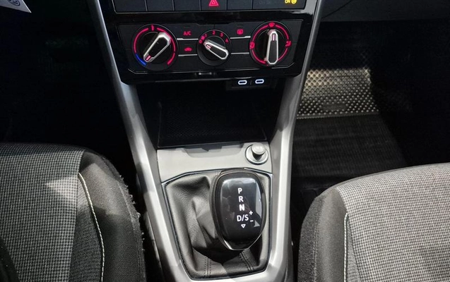 imagem-https://www.socarrao.com.br/sc-vehicle-images-prod/3884920/1789584581795-8376909_2_B_c29b7cda4d.jpeg