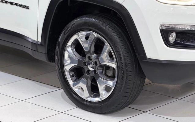 imagem-https://www.socarrao.com.br/sc-vehicle-images-prod/3884975/1789587909339-8475860_6_B_9c0ad426b5.jpeg