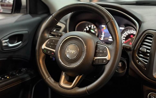 imagem-https://www.socarrao.com.br/sc-vehicle-images-prod/3884975/1789587909356-8475860_19_B_2c06b0c4d2.jpeg