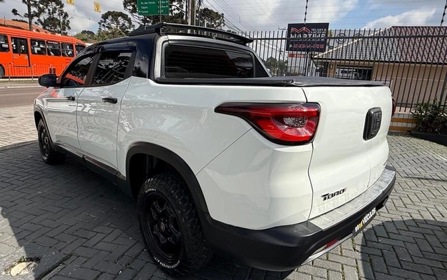 imagem-https://www.socarrao.com.br/sc-vehicle-images-prod/3885141/1789585094710-8440107_6_B_fd1c745d14.jpeg