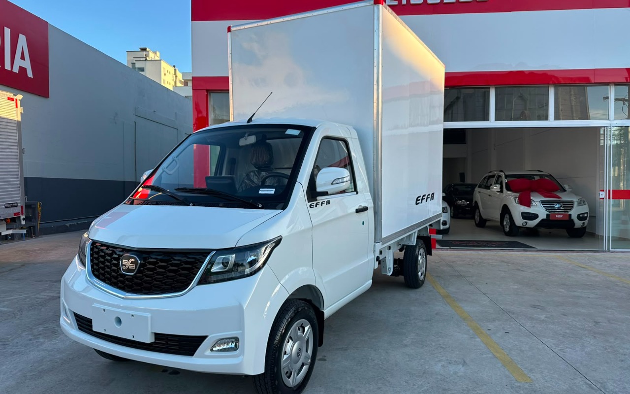 imagem-https://www.socarrao.com.br/sc-vehicle-images-prod/3885148/1789585098515-bmhmc2QuanBlZw.jpeg