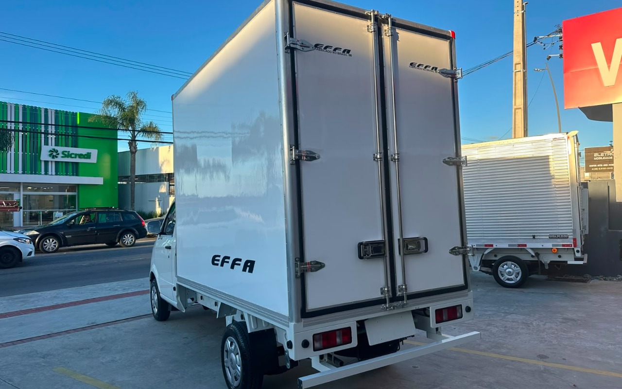 imagem-https://www.socarrao.com.br/sc-vehicle-images-prod/3885148/1789585098647-bXNmLmpwZWc.jpeg