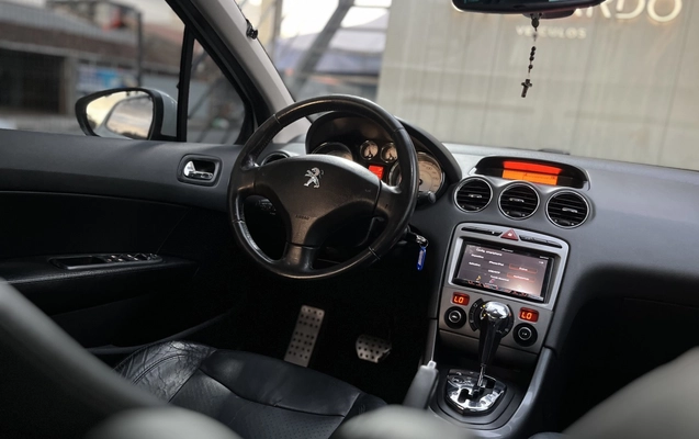 imagem-https://www.socarrao.com.br/sc-vehicle-images-prod/3885271/1789585335714-1_054332.jpg