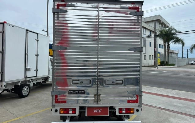 imagem-https://www.socarrao.com.br/sc-vehicle-images-prod/3885288/1789585577125-a3RzLmpwZWc.jpeg