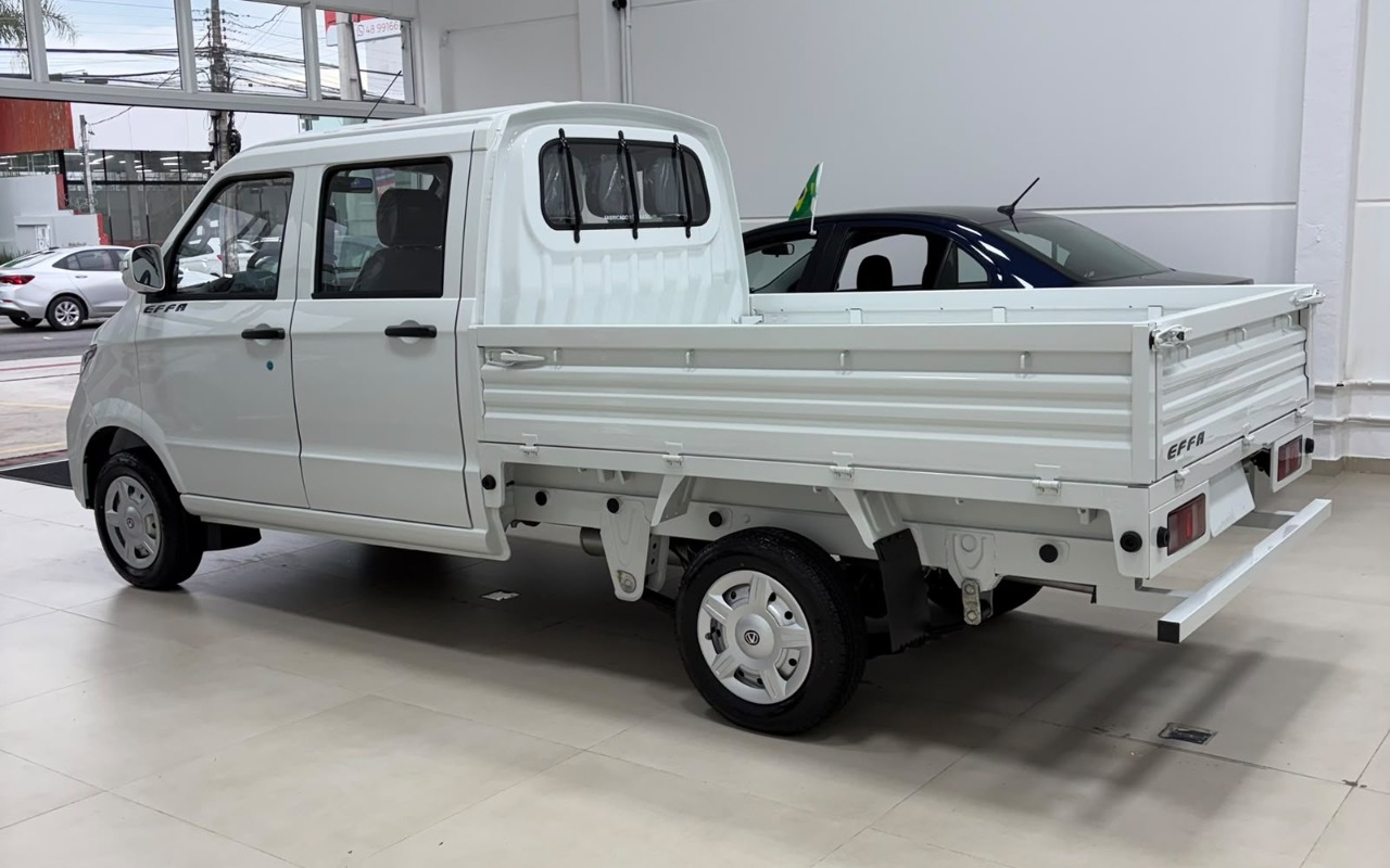 imagem-https://www.socarrao.com.br/sc-vehicle-images-prod/3885461/1789585783819-bnRyLmpwZWc.jpeg