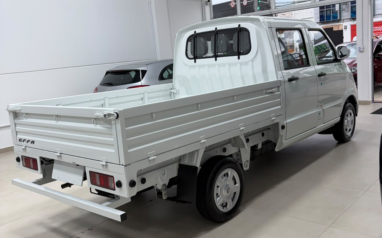 imagem-https://www.socarrao.com.br/sc-vehicle-images-prod/3885461/1789585783896-LHJ5LmpwZWc.jpeg