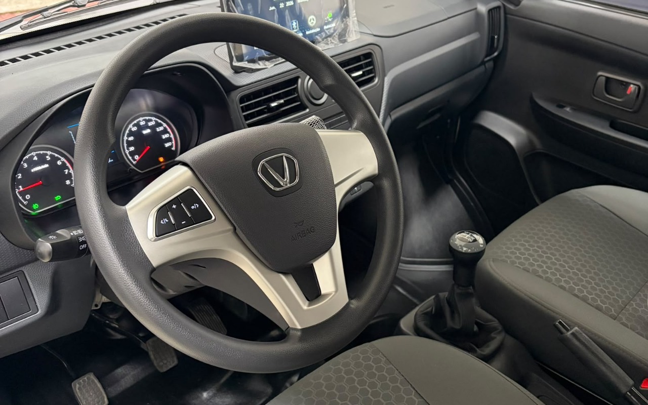 imagem-https://www.socarrao.com.br/sc-vehicle-images-prod/3885461/1789585784012-bXlldC5qcGVn.jpeg