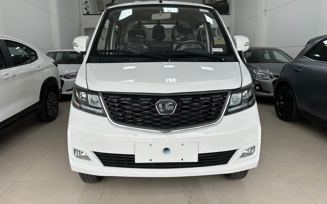 imagem-https://www.socarrao.com.br/sc-vehicle-images-prod/3885461/1790970417029-V2hhdHNBcHAgSW1hZ2UgMjAyNi0xMC0wMiBhdCAxNi4yNC4zOSAoMSkuanBlZw.jpeg