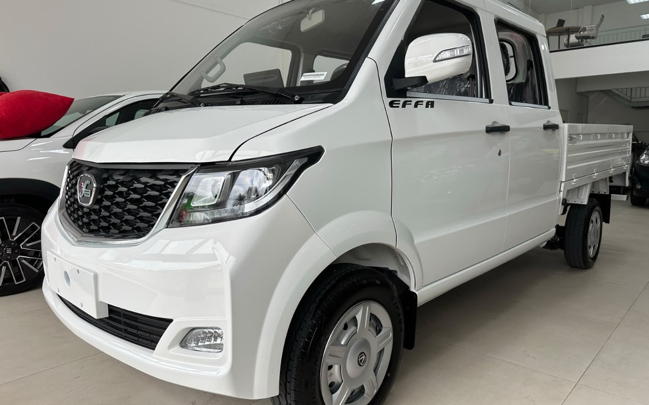 imagem-https://www.socarrao.com.br/sc-vehicle-images-prod/3885461/1790970417308-V2hhdHNBcHAgSW1hZ2UgMjAyNi0xMC0wMiBhdCAxNi4yNC40MCAoMSkuanBlZw.jpeg