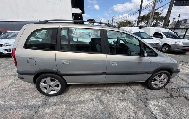 imagem-https://www.socarrao.com.br/sc-vehicle-images-prod/3885586/1789586073125-8292217_11_B_4151bbd2aa.jpeg