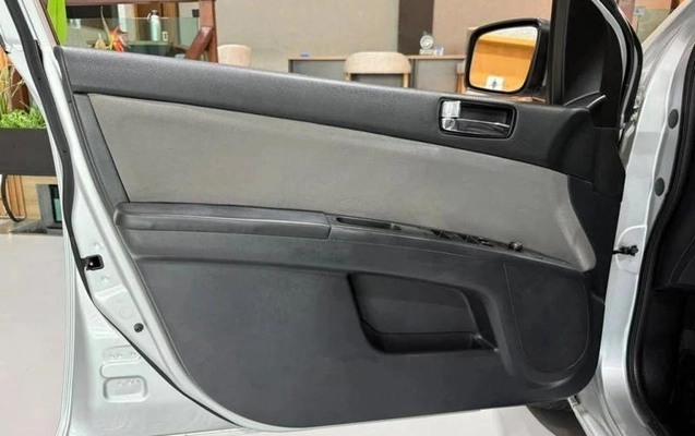 imagem-https://www.socarrao.com.br/sc-vehicle-images-prod/3885647/1789586250389-8483607_4_B_b0df4f26aa.jpeg