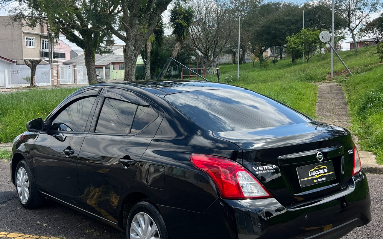 imagem-https://www.socarrao.com.br/sc-vehicle-images-prod/3885657/1789586276017-SU1HXzAyOTkuanBlZw.jpeg
