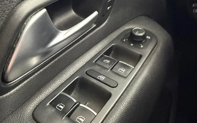imagem-https://www.socarrao.com.br/sc-vehicle-images-prod/3885714/1789586478798-gb-fd44ecc.jpeg