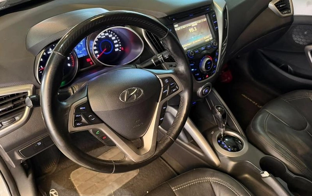 imagem-https://www.socarrao.com.br/sc-vehicle-images-prod/3885715/1789586480643-8475852_18_B_b1cb75073c.jpeg