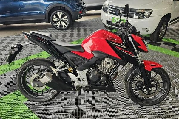 imagem-https://www.socarrao.com.br/sc-vehicle-images-prod/3885716/1789670367750-8471860_2_B_4709b532ad.jpeg